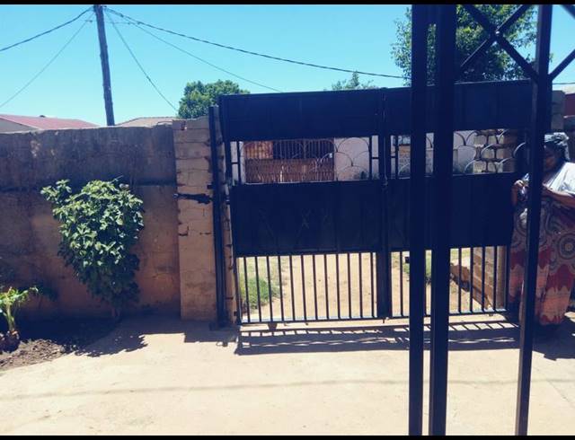 2 BEDROOM HOUSE FOR SALE IN WALKERVILLE CENTRAL